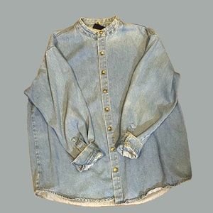 VINTAGE- Women’s Large Argee button down shirt.
